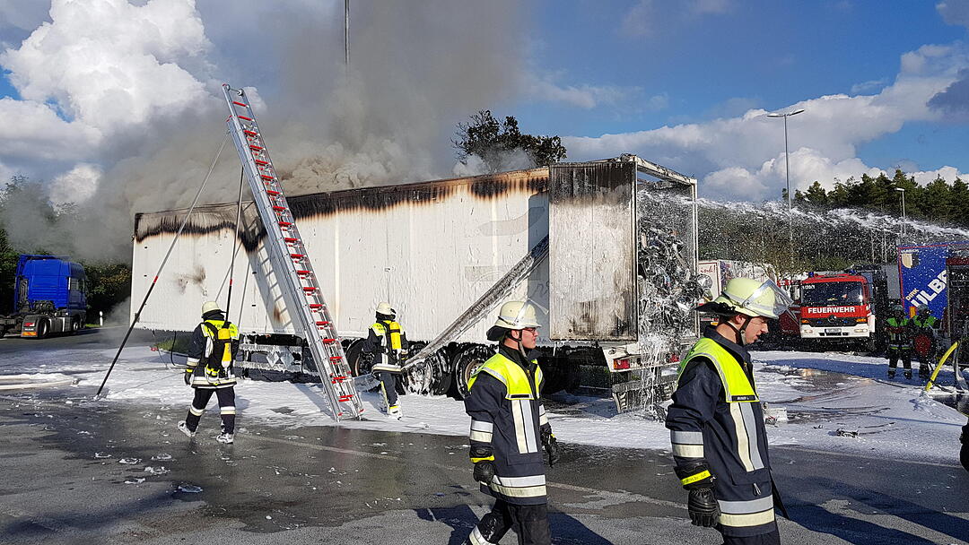 Schwabach: Lkw brannte auf A6