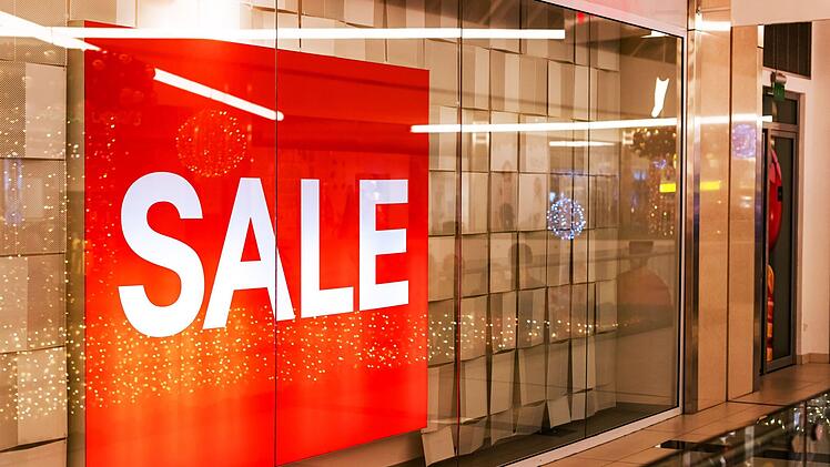 Die G-fashion-Gruppe betreibt insgesamt zehn Filialen  in Coburg, Bayreuth, Erlangen, Schweinfurt, Regensburg und München sowie einen Lagerverkauf am Unternehmenssitz in Bindlach.  Jetzt hat das Unternehmen Insolvenz angemeldet. Symbolfoto: Bits and Splits/Adobe Stock