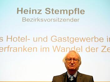 Als Bezirksvorsitzender im Hotel- und Gaststättenverband hat sich Heinz Stempfle am Montag zurückgezogen. Kreisvorsitzender für die Region Bad Kissingen bleibt der 81-Jährige weiter.  Foto: Siegfried Farkas