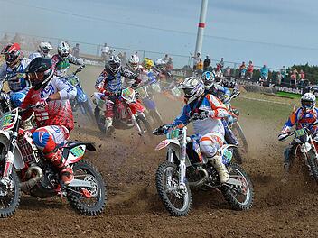 Eng zu ging es an den Kehren des anspruchsvollen Kurses am Mühlhausener Airtime Field. Fotos: Picturedreams