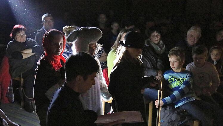 An der Langendorfer Schule wurde das Kindermusical "die Drei vom Stall" aufgeführt. Foto: Gerd Schaar
