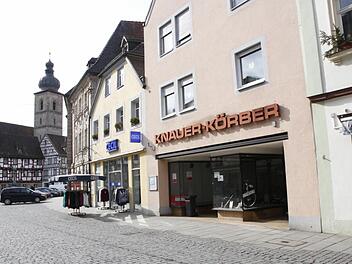 In der guten Stube der Stadt Forchheim eröffnet hier das "Café Bassanese". Foto: Josef Hofbauer