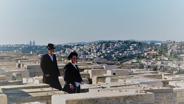 Juden in aller Welt hoffen, auf dem Ölberg in Jerusalem begraben werden zu können.  Fotos: Marion Krüger-Hundrup