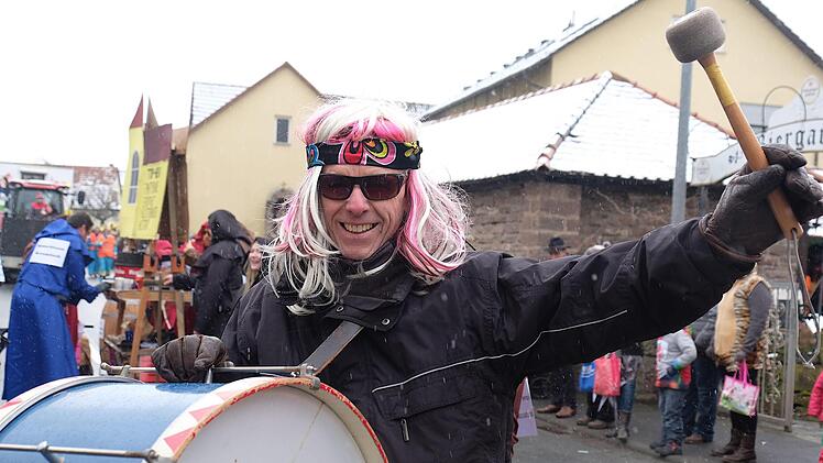Beim Faschingsumzug der  Untererthaler Karnevals-Gesellschaft (UKG). Gerd Schaar