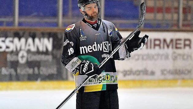 Gef&uuml;hlschaos d&uuml;rfte bei Daniel Jun nach Spielschluss geherrscht haben. Das dritte Halbfinal-Duell mit dem EV Lindau war die letzte Partie des Trainers nach sieben Jahren bei den H&ouml;chstadt Alligators.  Foto: Picturedreams