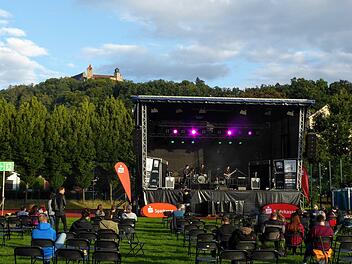Musikalische Vielfalt mit Vesteblick bietet das Abschlusswochenende des Festivals "Coltur" auf dem Sportgelände des TV 1848 Coburg.Foto: Jochen Berger