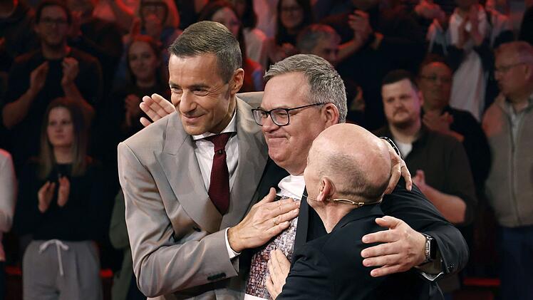 Im April feierte Elton (Mitte) seinen Abschied bei "Wer weiß denn sowas XXL".