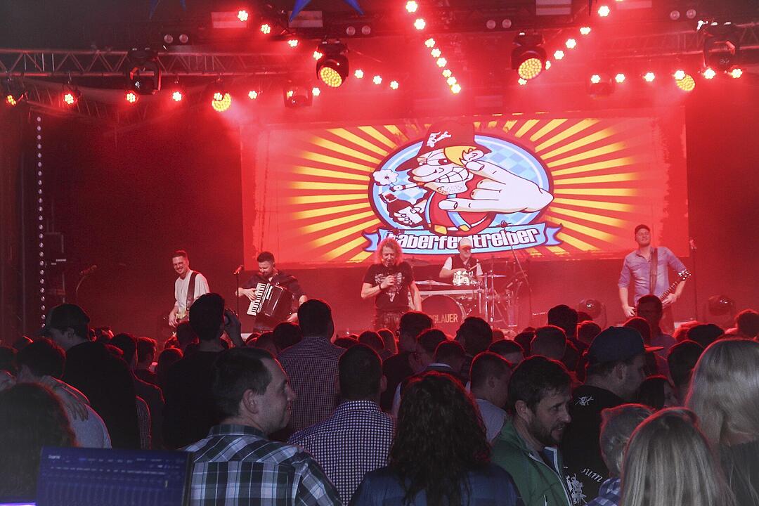 Die Kultband live im MCT