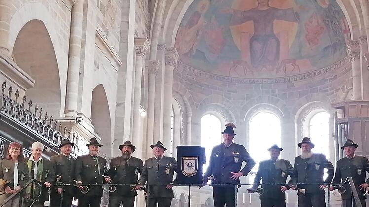 Die Jagdhornbl&auml;ser Weingartsteig im Kaiserdom.