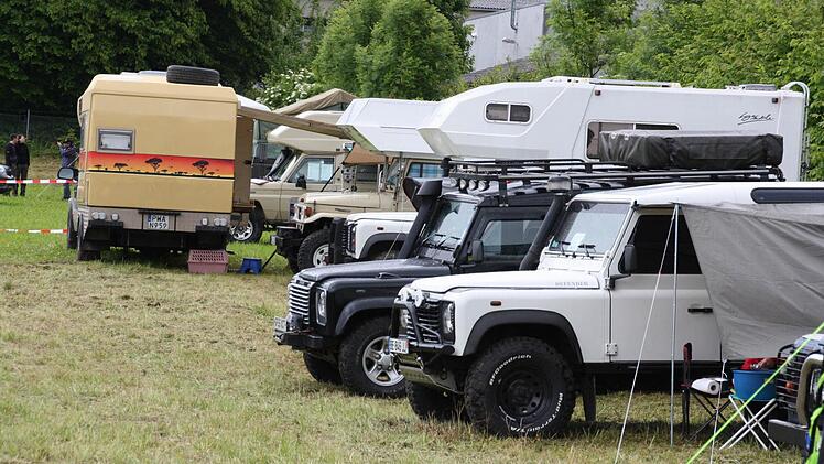 Das Camp-Areal am Wertstoffhof in Bad Kissingen musste am Freitagnachmittag teilweise geräumt werden: Hochwassergefahr. Foto: Edgar Bartl