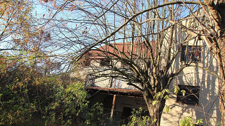 Das alte Brauhaus mit dem einstigen Biergarten Foto: Matthias Einwag