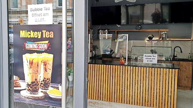 Das Mickey Tea in der Mohrenstra&szlig;e, einer von drei neuen Bubble-Tea-L&auml;den in Coburg, &ouml;ffnet an diesem Samstag. Die Tapiokaperlen im Bubble Tea bestehen aus geschmacksneutraler St&auml;rke, die aus der Maniokwurzel gewonnen wird.