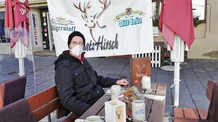 Matthias Schultheis (Restaurant Platzhirsch) weiß nicht, wie er seine Azubis ohne Gäste ausbilden soll.