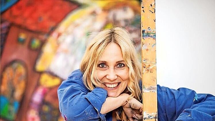 Die Erlanger K&uuml;nstlerin Marion Albrecht er&ouml;ffnet am Samstag, 5. M&auml;rz, um 19.30 Uhr im Pfarrsaal ihre Vernissage mit dem Thema &bdquo;Auf den Schwingen der Sehnsucht&ldquo;.