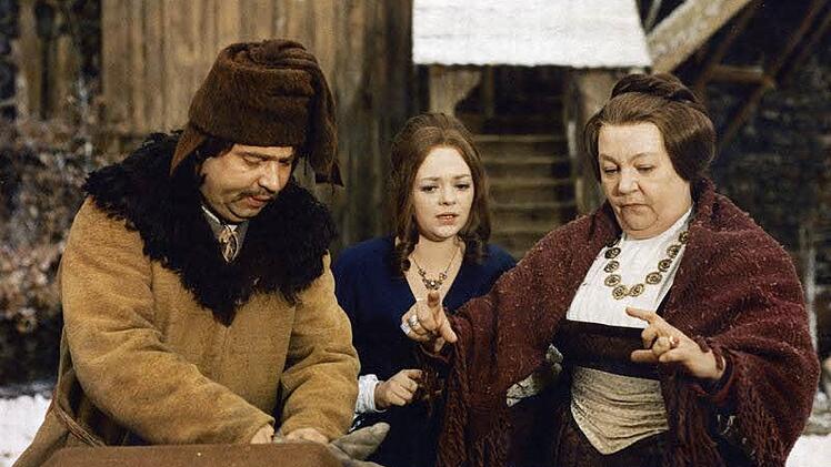 "Drei Haselnüsse für Aschenbrödel"- in diesem Jahr schon fast 20 Mal im Fernsehprogramm. Foto: Archiv/dpa