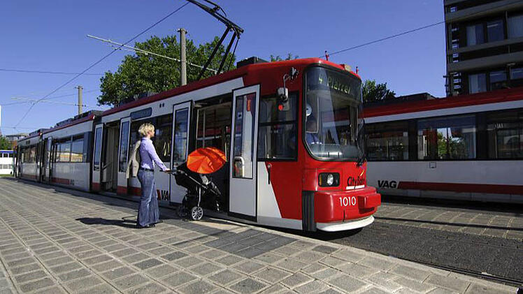 Nürnberg: Neue Straßenbahn-Linien 10 und 11 gestartet - "attraktive Direktverbindungen und dichtere Takte"