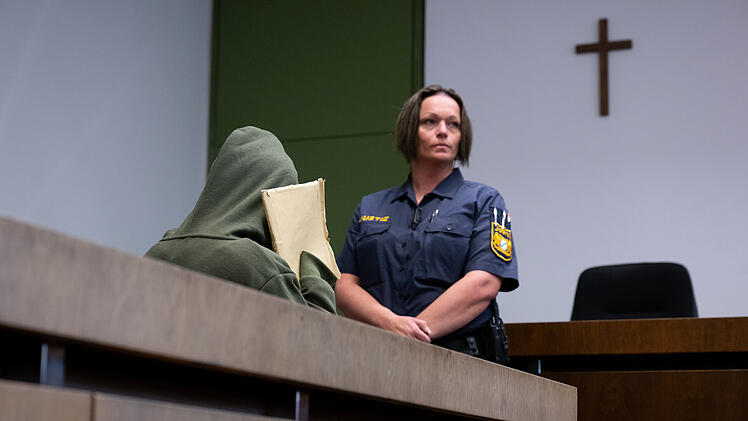 Mutter bei Mordprozess um get&ouml;tetes Baby zu Haftstrafe verurteilt