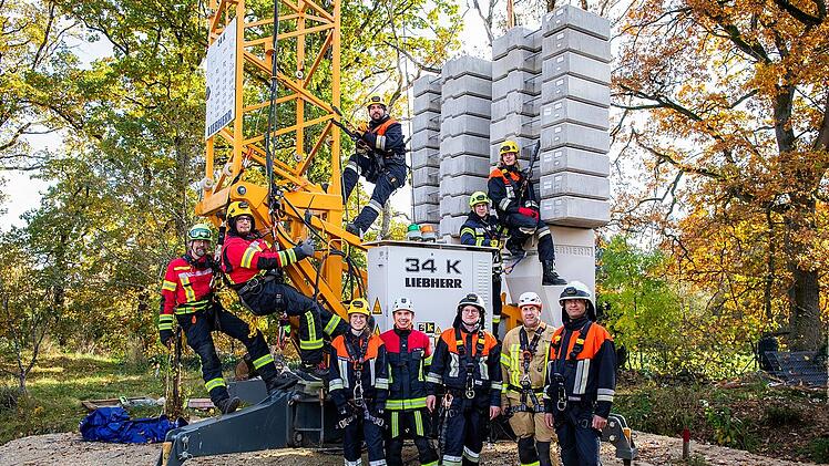Uttenreuth: Feuerwehrler absolvieren Lehrgang "Absturzsicherung" - "Ausbildung unumgänglich"