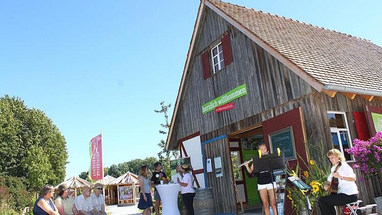 Blick auf den Regional-Pavillon Foto: Jürgen Gärtner