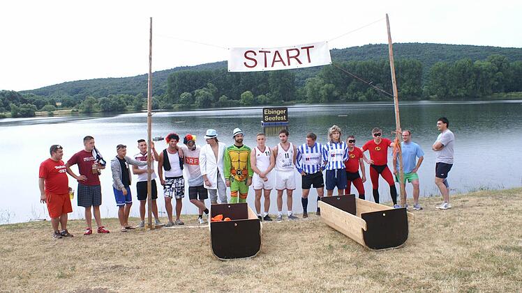 Die Teams vor dem Start Foto: Renate Neubecker
