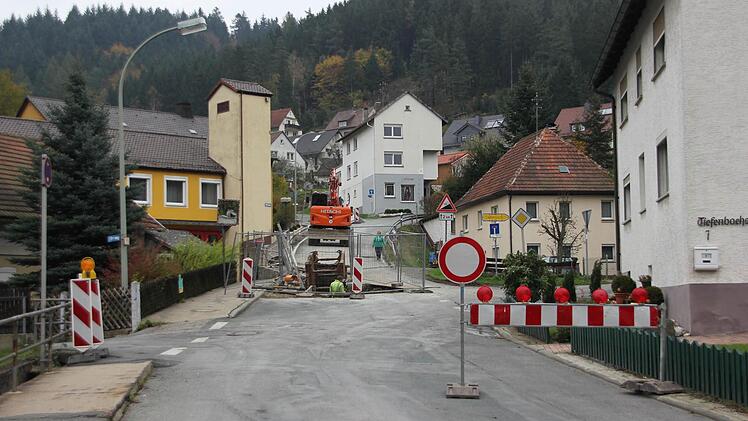 Die Kanalbauarbeiten in Steinberg erforderten die Straßensperrung.  Foto: Friedwald Schedel