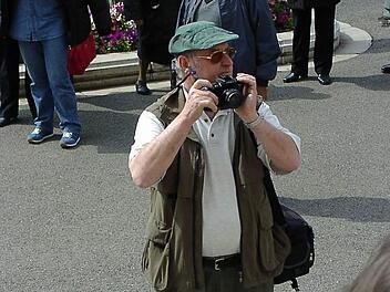 So hat man Hubert Breitenbach in Erinnerung: Die Kamera war immer dabei. Foto: Arnold Nöth