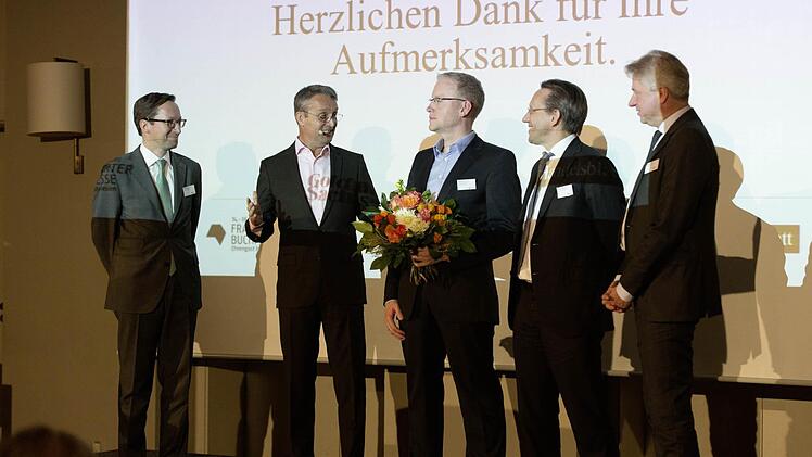 Verleihung "Deutscher Wirtschaftsbuchpreis 2015" für "The Second Machine Age" in Frankfurt (von links): Wolfgang Fink (Goldman Sachs), Gabor Steingart (Handelsblatt), Geschäftsführer Sebastian Grebe (Plassen-Buchverlage), Jörg Kukies (Goldman Sachs) und Jürgen Boos (Buchmesse Frankfurt).