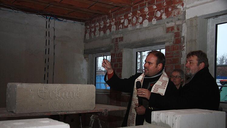 Segnung des Grundsteines