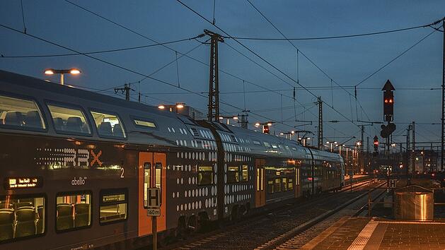 Mit dem Nachtzug kannst du zahlreiche Ziele in Europa bereisen.