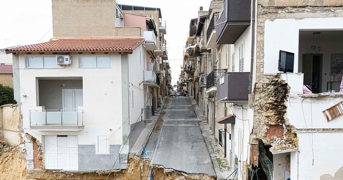 Erdrutsch-auf-Sizilien-Eine-Stadt-steht-am-Abgrund