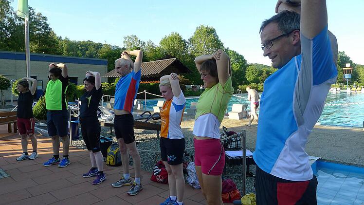Dehnen nach dem Lauftraining  Fotos: Dagmar Besand