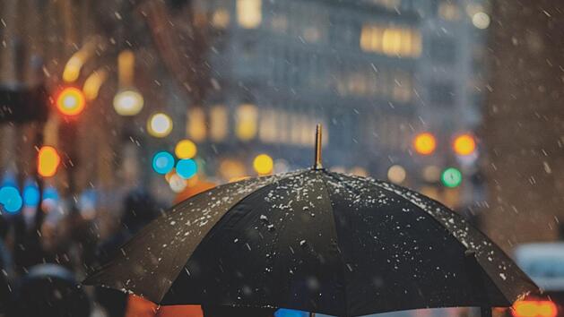 F&uuml;r Samstagabend sagt unser Wetter-Experte kr&auml;ftigere Niederschl&auml;ge f&uuml;r Franken voraus. Diese fallen teils als Regen, teils als Schnee.  Foto: unsplash.com/Osman Rana