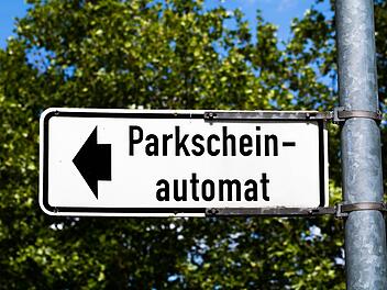 Würzburg: Stadt streicht kostenlose Parkplätze im Stadtzentrum - wo man ab sofort für das Parken zahlen muss