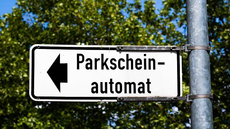 Würzburg: Stadt streicht kostenlose Parkplätze im Stadtzentrum - wo man ab sofort für das Parken zahlen muss