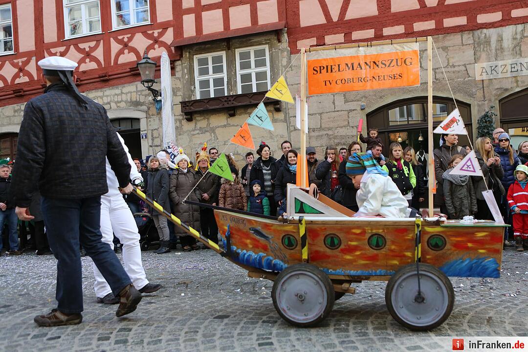 Coburger Gaudiwurm ist los; Foto: Barbara Herbst