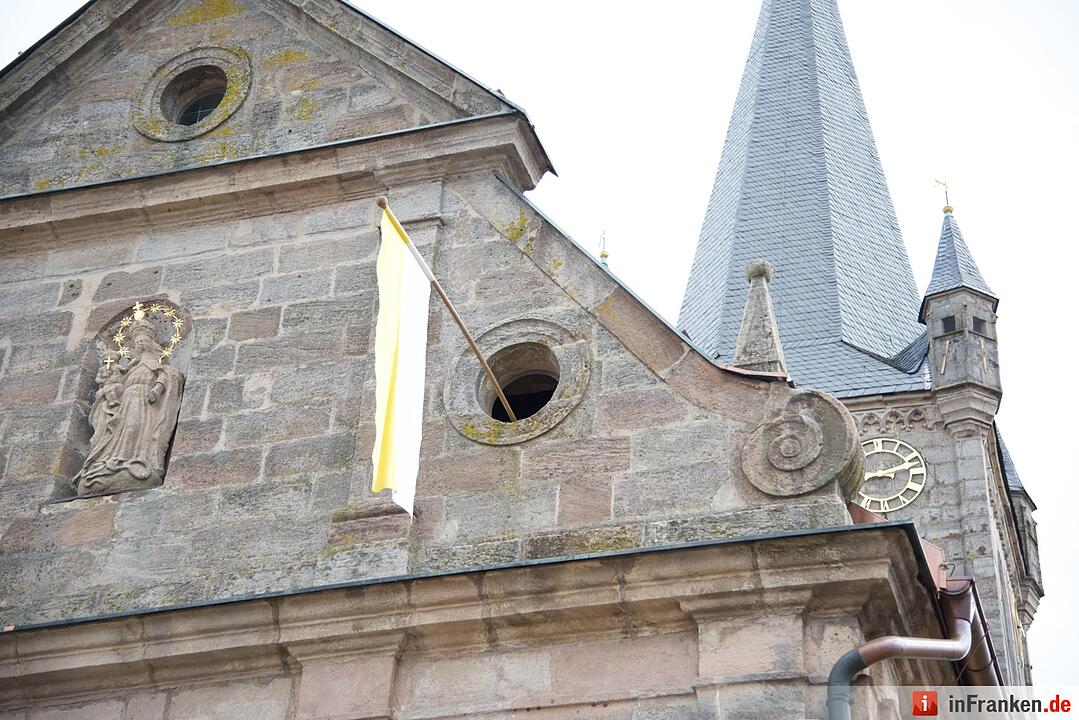 Nach einjähriger Kirchensanierung: Hannberg feiert die Wiedereröffnung der Wehrkirche der Pfarrei Geburt Mariens Hannberg