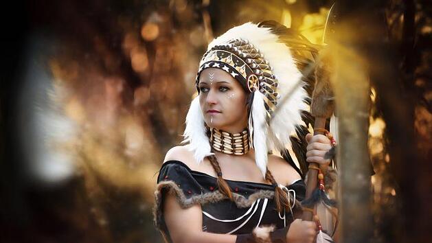 Fasching als unchristliches Fest? Indianer-Kost&uuml;me als Beleidigung gegen Ethnien? Zur Faschingszeit wird wieder &uuml;ber den Sinn und Unsinn des Karnevals gesprochen. Zwei Kitas haben nun reagiert - und Fasching aus ihrem Programm verbannt. Symbolbild: pixabay.com