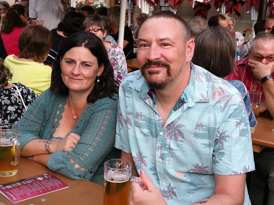 Authentische Saaletal-Weine, Spitzen-Bands und kulinarische Köstlichkeiten.