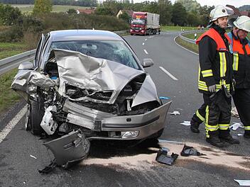 Die Beifahrerin in diesem Skoda wurde so schwer verletzt, dass sie im Krankenhaus starb. Fotos: Jennifer Hauser