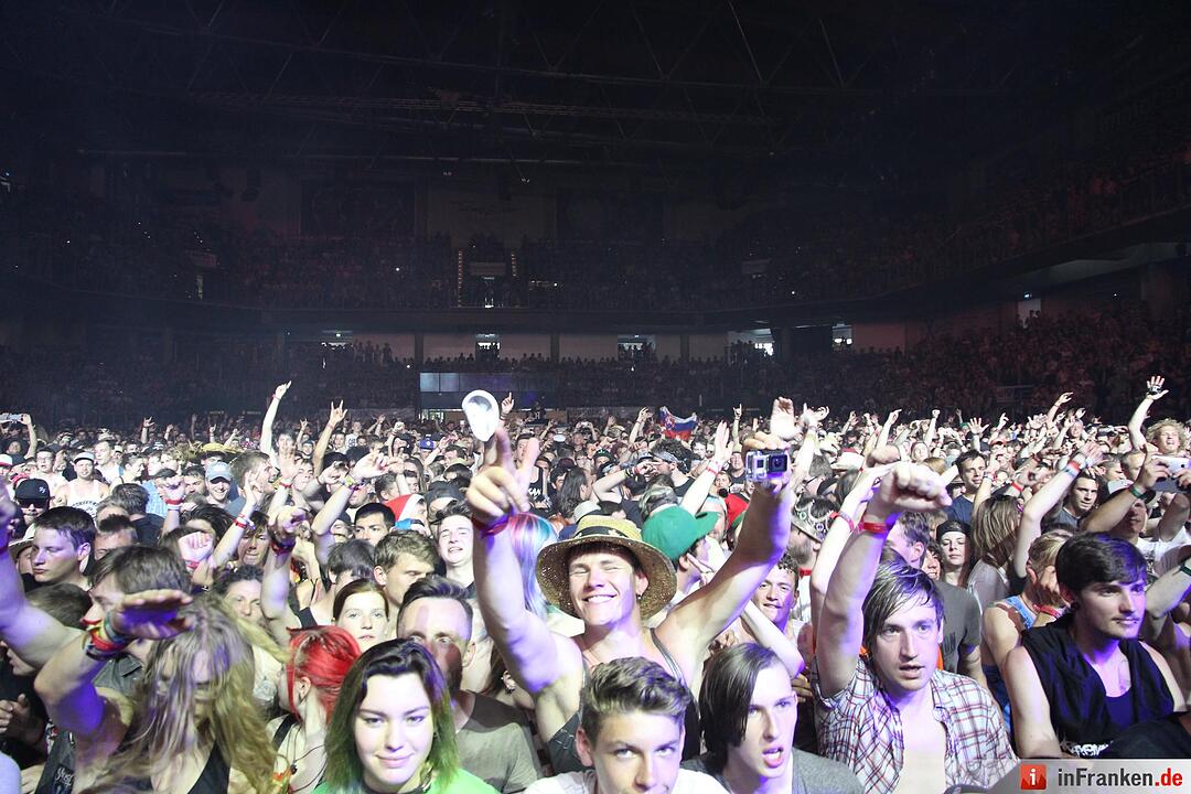 RIP15 - Skindred