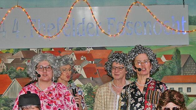 Die bekannten Oldies waren diesmal mit Martin Borscht und ihrem Pfarrer auf Seniorenfahrt.