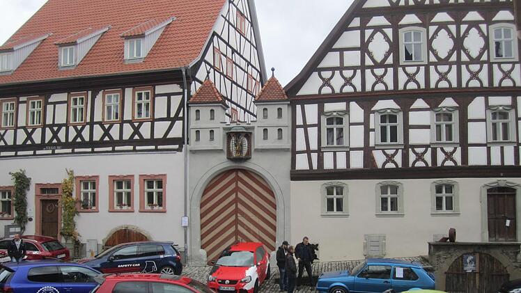 Das GTI Treffen in Münnerstadt am 3. Oktober brachte Autos und Menschen zusammen. Foto: Hartmut Hessel