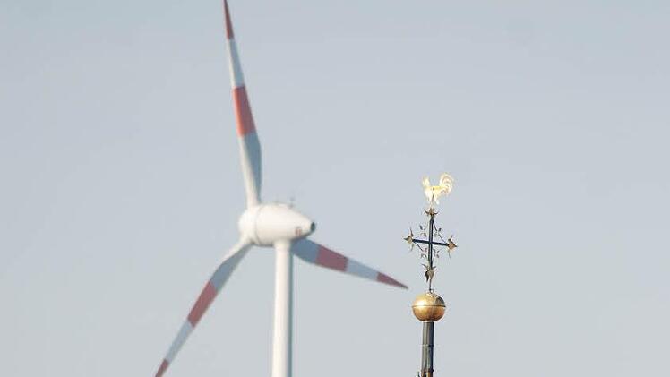 Kirchturmdenken? Mit den neuen Abstandsregeln, die in Bundestag und -rat noch scheitern könnten, will die Staatsregierung das Land befrieden. Doch genau das Gegenteil kann dabei passieren. Foto: Günter Flegel