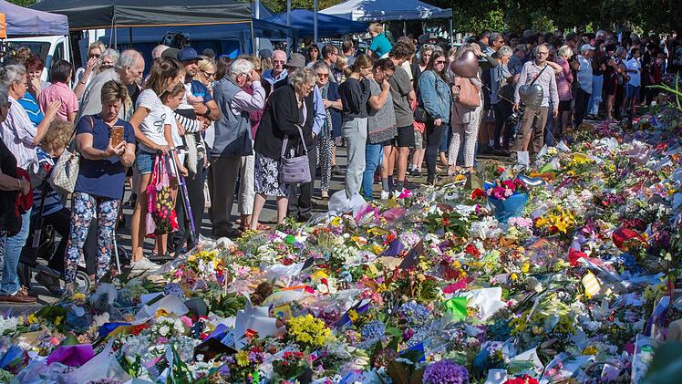 Ganz  Neuseeland scheint um die Toten der Anschläge zu trauern. Foto: David Alexander, dpa