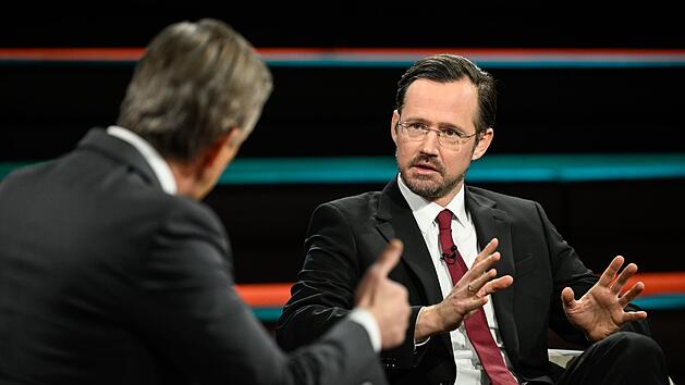 SPD-Politiker Dirk Wiese redete sich bei "Markus Lanz" um Kopf und Kragen.