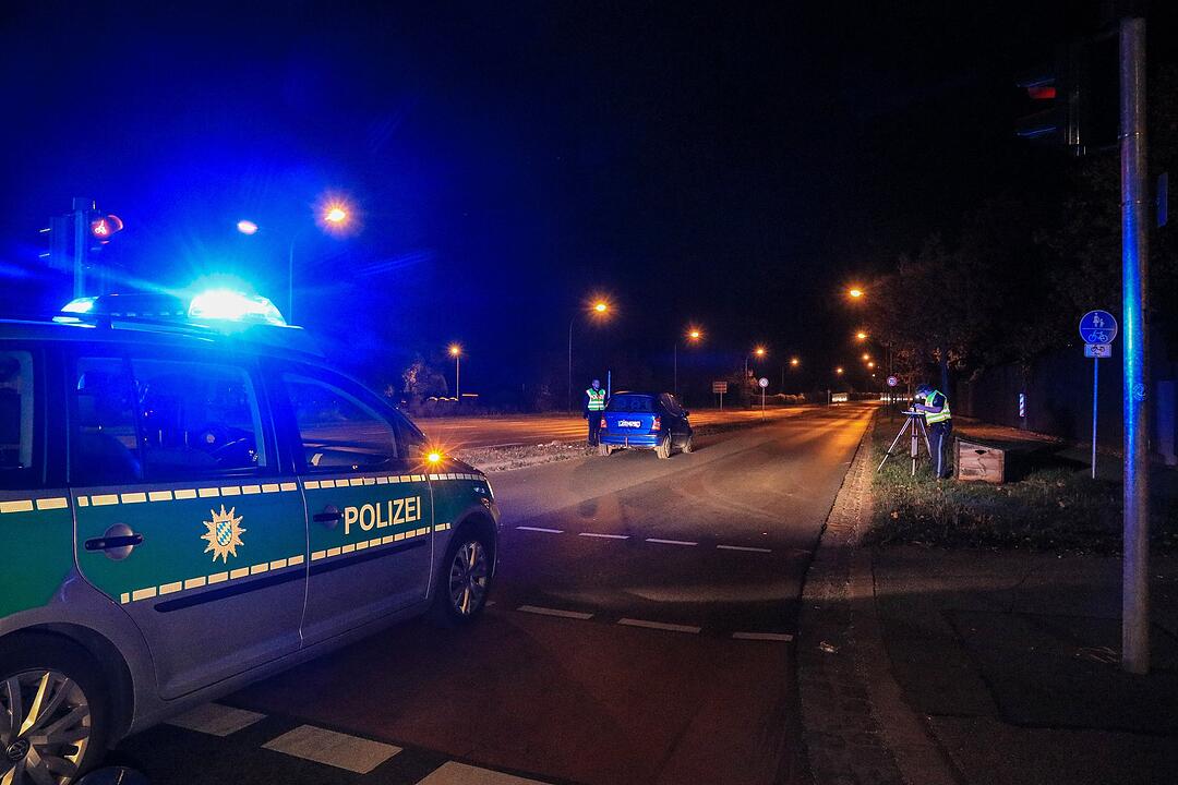 Auto erfasst Fußgänger in Bamberg