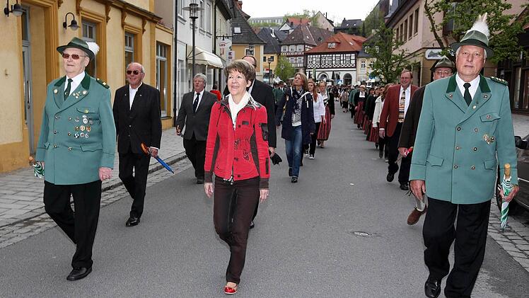 Ehrengäste beim Festzug