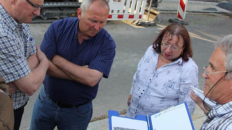 So war der Kanal zugeschwemmt, zeigt Lamberty anhand eines Fotos.