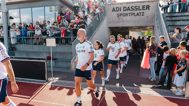 Fu&szlig;balllegenden bei Adidas
