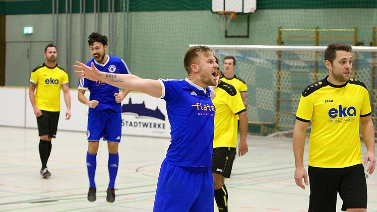 Patrick Werther (vorne) bejubelt seinen Treffer im Endspiel. Foto: Monika Limmer